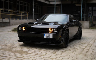 Dodge Challenger 5,7 HEMI