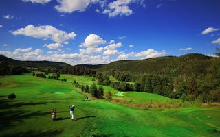 Luxusní golfový pobyt pro golfistu a jeho doprovod v Karlových Varech