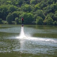 účastník zážitku (Ohnišťany, 40) na Flyboardingu